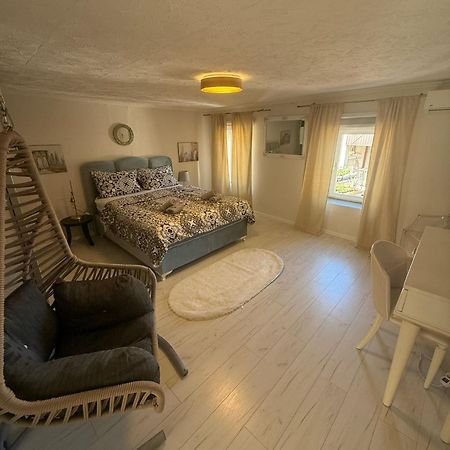 Apartment With Garden Hanja Мостар Екстер'єр фото